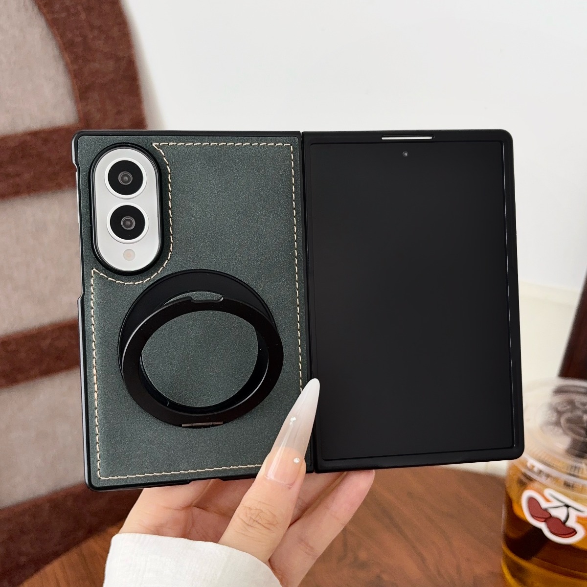 Luxe schapenvacht lederen tele - Magnetic Charging Stand recensie en prijs